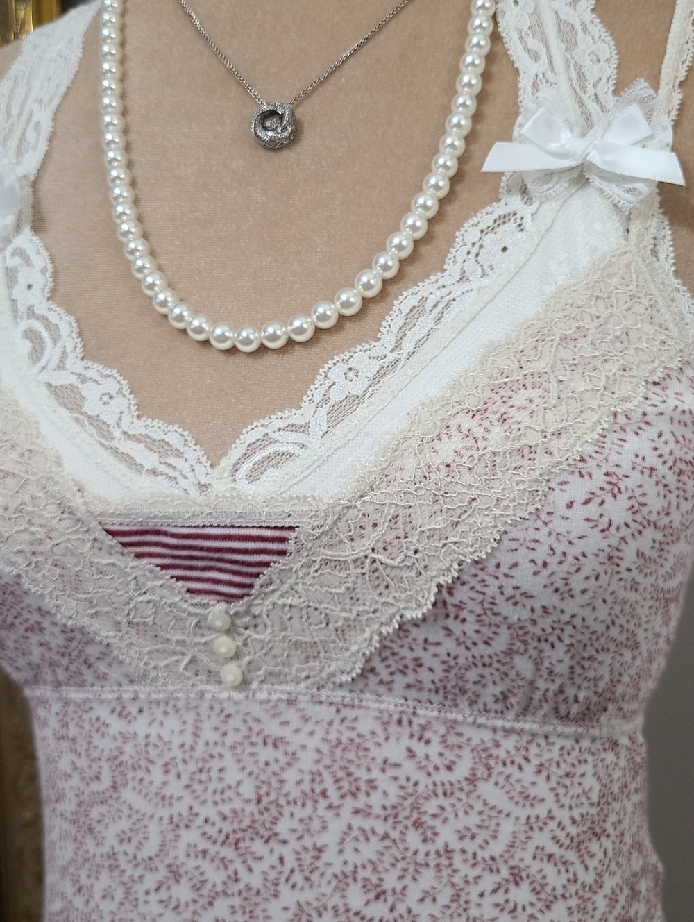♡ Y2K ♡ Abercrombie Burgundy Floral Lace Button Front Babydoll Cami Tank Top - Picture 7 of 9